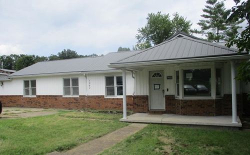 7942 Linda Cir, Catlettsburg, KY, 41129-8743 | Card Image