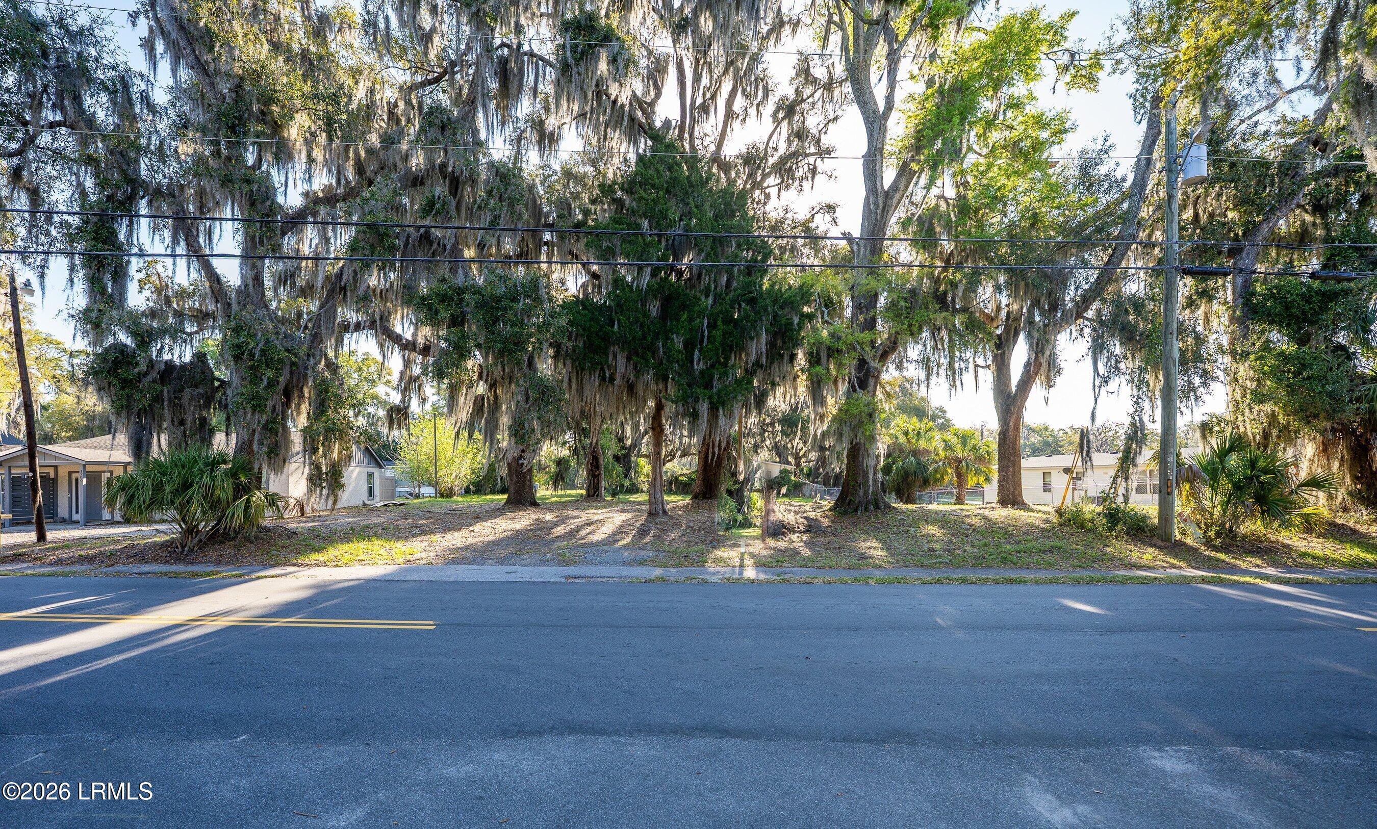 Land in Port Royal 3