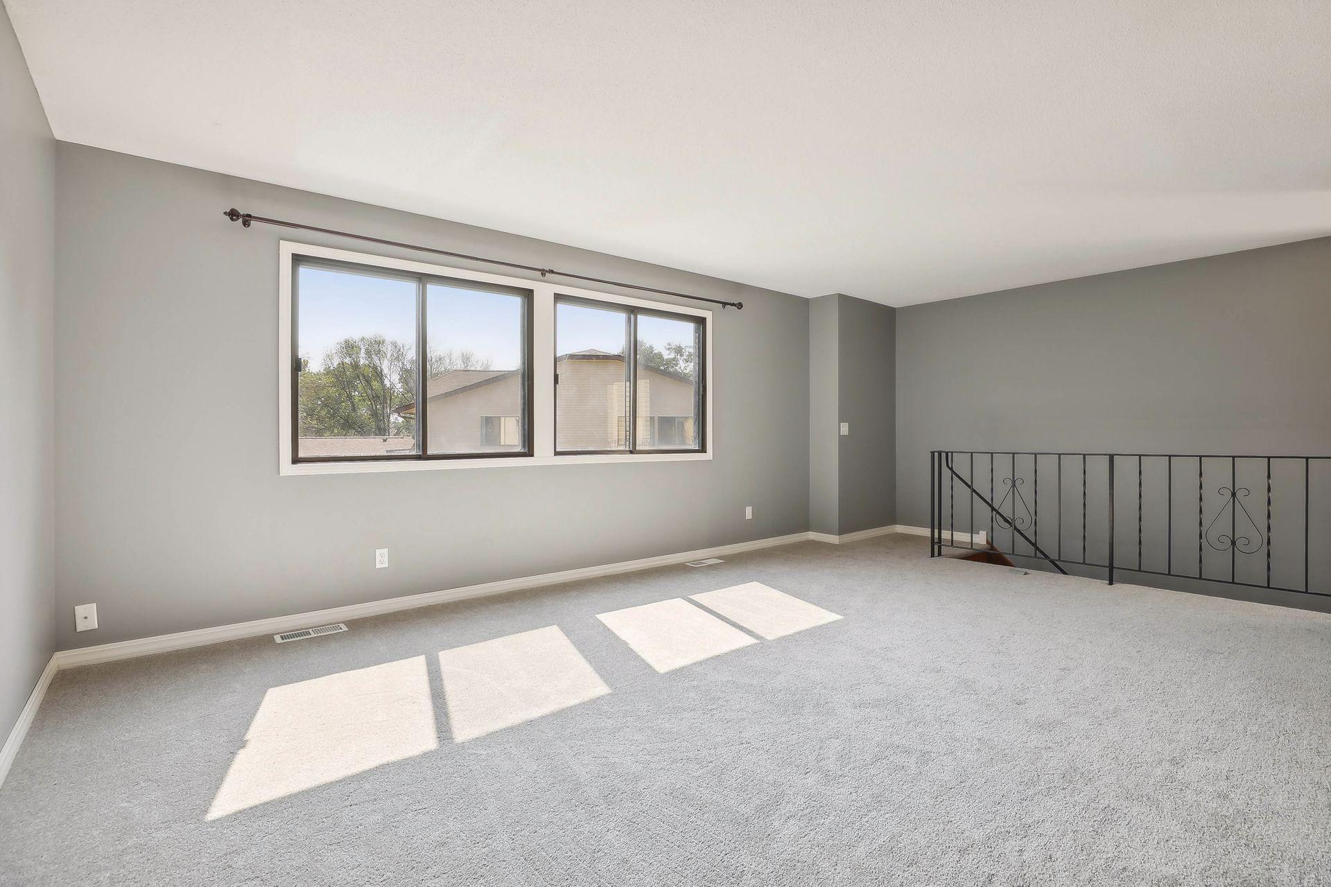 96th Ln, Minneapolis, MN 55434