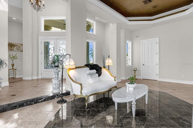 Formal Living Room | Image 23