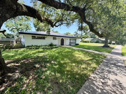 315 University Dr, Lake Charles, LA, 70605-5627 | Card Image
