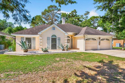 1761 Oakbrook Dr Sw, Ocean Isle Beach, NC, 28469-6425 | Card Image