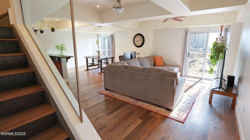 apt-707-200 W 2nd St, Reno, NV, 89501-1272 | Card Image