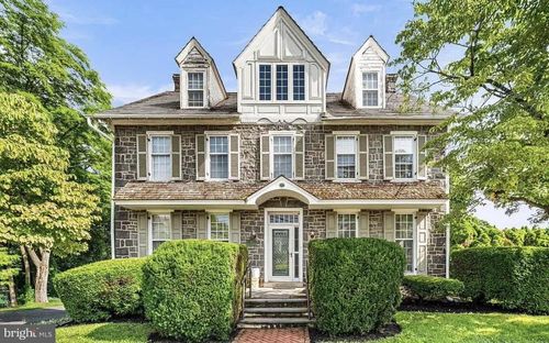 1b-28 W Main Street, ELVERSON, PA, 19520 | Card Image