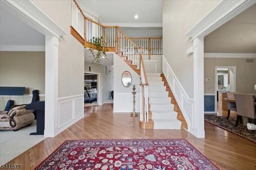 13 Old Schoolhouse Rd, Asbury, NJ, 08802-1202 | Card Image