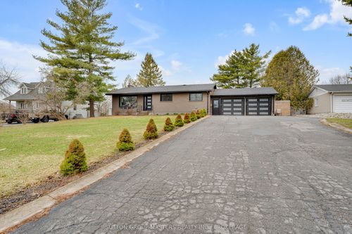 1611 Sunnyside Rd, Kingston, ON, K7L4V4 | Card Image