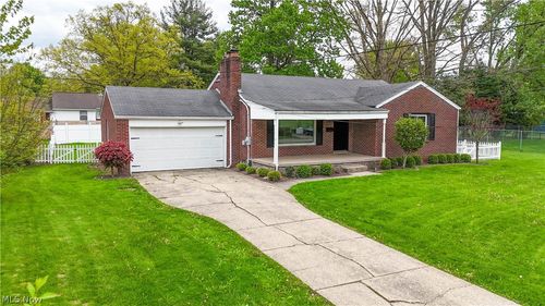 4047 Cascade Dr, Youngstown, OH, 44511-3537 | Card Image