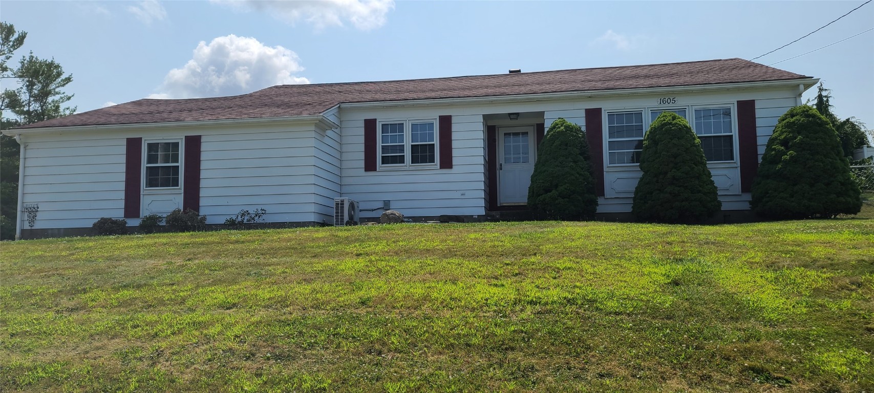 Skyline Dr, Erie, PA 16509