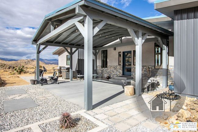 57795 Santa Barbara Dr, House other with 2 bedrooms, 2 bathrooms and 10 parking in Yucca Valley CA | Image 6
