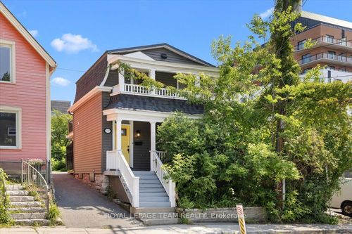 135 Upper Lorne Pl, Ottawa, ON, K1R7G8 | Card Image