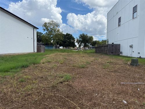 9733 Fabiola Dr, Houston, TX, 77075-3433 | Card Image