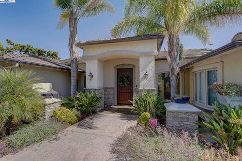  Debbie Ln, Saratoga, CA, 95070 | Card Image