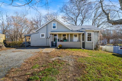 12 Quarry St, Norwich, CT, 06360-6112 | Card Image