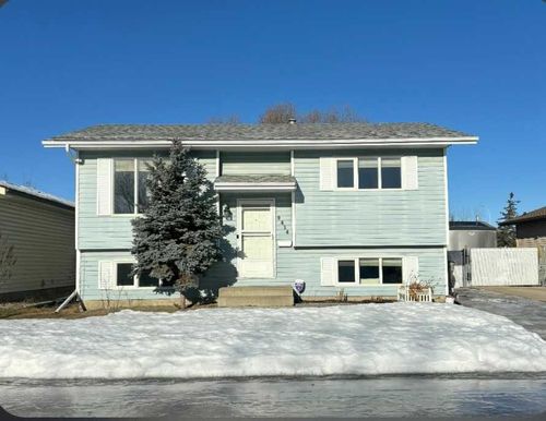 9414 81 Ave, Grande Prairie, AB, T8V5R2 | Card Image