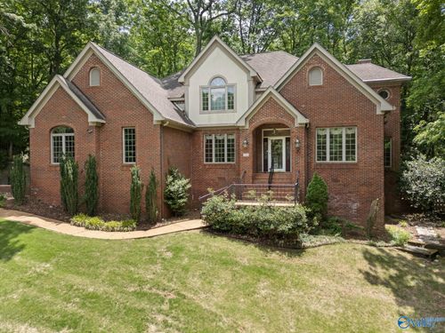 134 Darlington Rd Ne, Huntsville, AL, 35801-1569 | Card Image