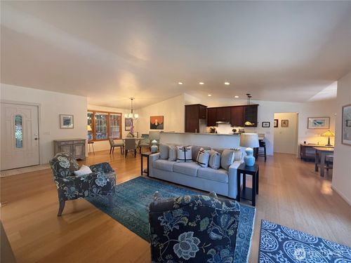 143 Raccoon Point Rd, Eastsound, WA, 98245-9474 | Card Image