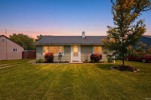 556 Courtney Drive, New Haven, IN, 46774-2628 | Card Image