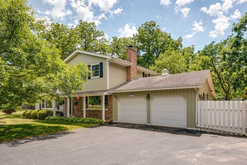 455 Hickory Haven Dr E, Gurnee, IL, 60031-3849 | Card Image
