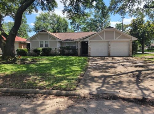 6302 Hanley Ln, Houston, TX, 77016-2014 | Card Image