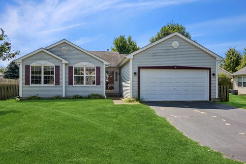 92 W Prairiefield Ave, Cortland, IL, 60112-4141 | Card Image