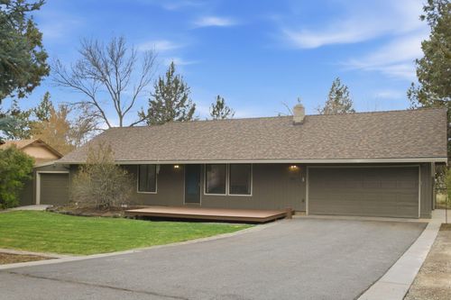 63617 High Standard Dr, Bend, OR, 97701-8533 | Card Image