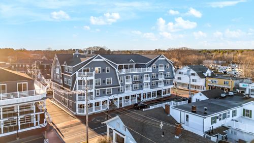 205-1 Ocean Ave, York, ME, 03909-6576 | Card Image