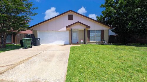 817 Cornfield Dr, Arlington, TX, 76017-6209 | Card Image