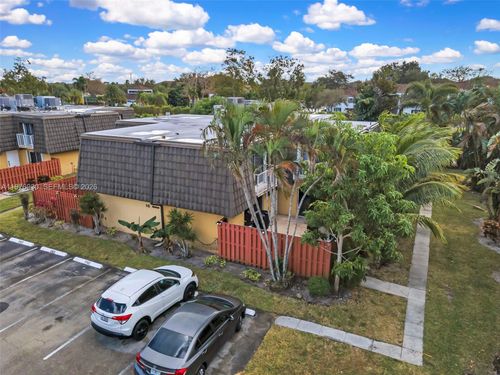 apt-b-22168 Boca Rancho Dr, Boca Raton, FL, 33428-4332 | Card Image