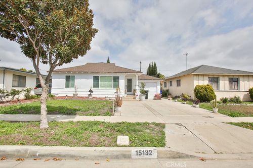 15132 Kornblum Ave, Lawndale, CA, 90260-2439 | Card Image