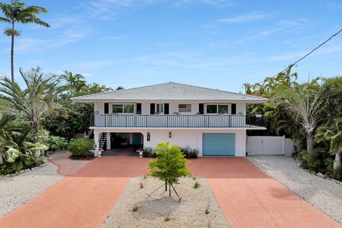 661 12th St, Key Colony Beach, FL, 33051 | Card Image