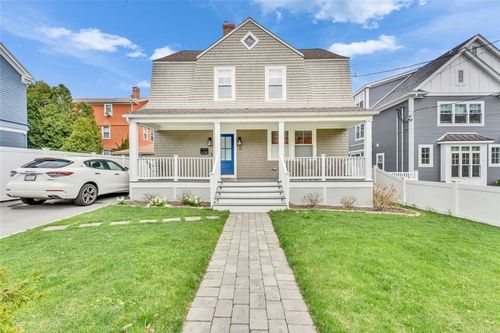 12 Observatory Avenue, Providence, RI, 02906 | Card Image