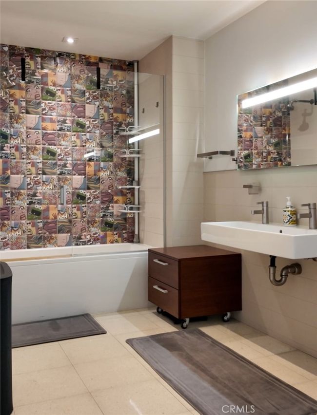 UNIT-404 - 6735 Yucca St, Condo with 2 bedrooms, 3 bathrooms and 2 parking in Hollywood CA | Image 28