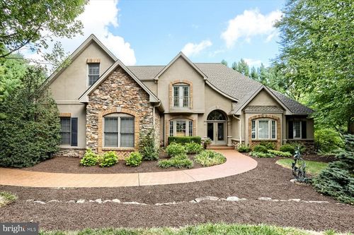 21 Westwind Dr, LEMOYNE, PA, 17043-1234 | Card Image