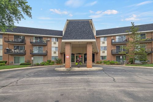 221-1198 Royal Glen Dr, Glen Ellyn, IL, 60137-7708 | Card Image