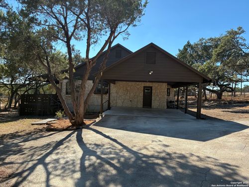 149 W Bandera Rd, Boerne, TX, 78006-2958 | Card Image