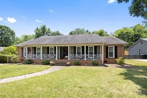5006 Crooked Oak Ln, Charlotte, NC, 28226-5714 | Card Image