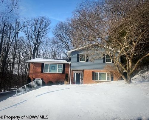 929 Pine Hill Drive, Fairmont, WV, 26554 | Card Image