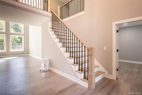 5344 Birch Dr, Springfld Twp, MI, 48350-3342 | Card Image