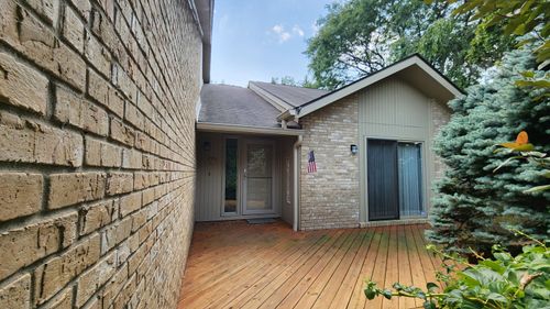 4125 Foxpointe Dr, West Bloomfield, MI, 48323-2605 | Card Image