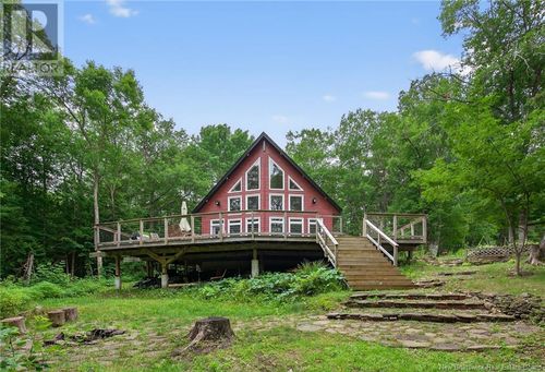 30 Owens Lane, Cambridge Narrows, NB, E4C1X2 | Card Image