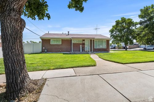 3391 S Lynnbrook Dr, Magna, UT, 84044-2140 | Card Image