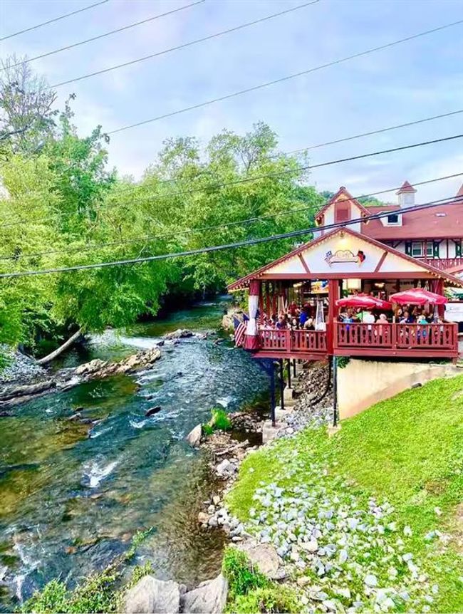 314 Unicoi St, House other with 5 bedrooms, 3 bathrooms and 2 parking in Helen GA | Image 9