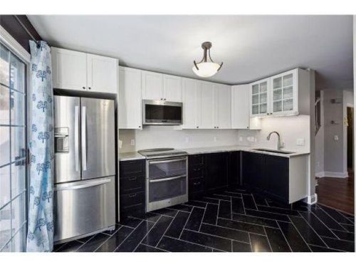 8909 Peep O Day Trl, Eden Prairie, MN, 55347-2186 | Card Image