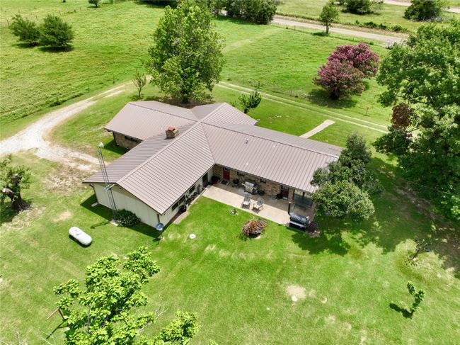 2247 Lcr 654, Home with 4 bedrooms, 2 bathrooms and null parking in Thornton TX | Image 6
