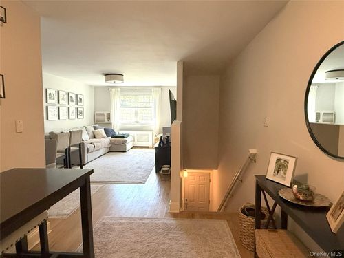 b-224 Kingsbury Ave, Oakland Gardens, NY, 11364-3626 | Card Image