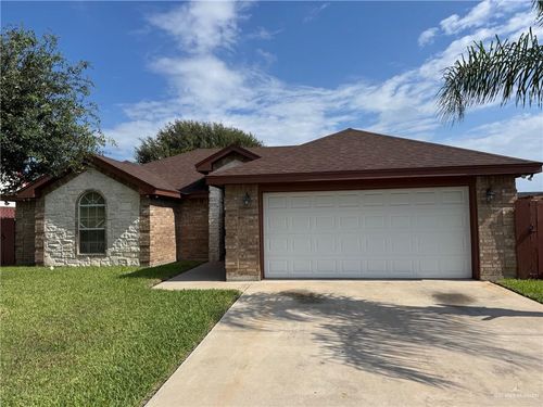 904 W Solar Dr, Mission, TX, 78574-7105 | Card Image