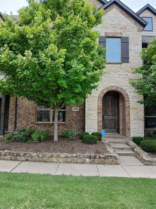 7225 Huckleberry Dr, Mckinney, TX, 75070-4799 | Card Image