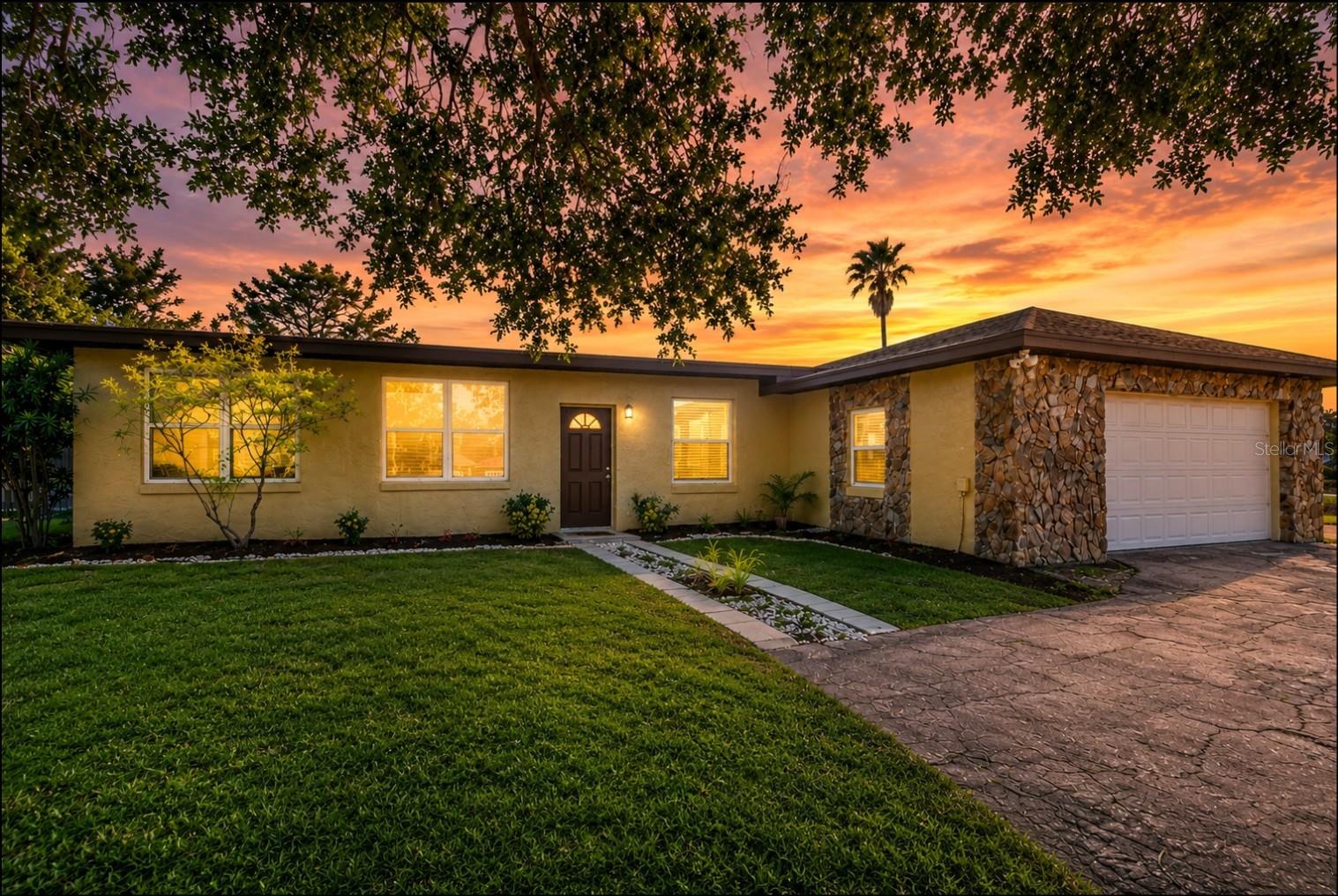 Residential in LAKE WALES