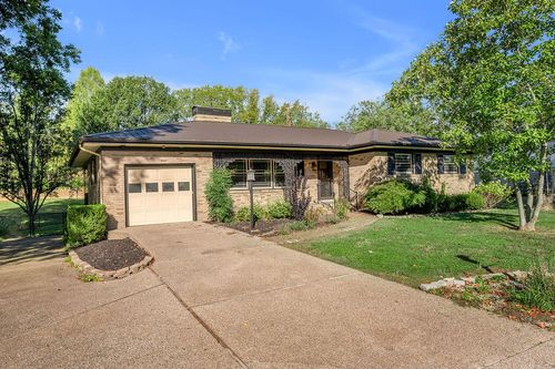 110 Hampton Ave, Winchester, KY, 40391-2339 | Card Image