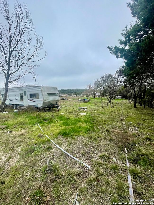300 Oakland Dr, House other with 2 bedrooms, 2 bathrooms and null parking in Blanco TX | Image 13